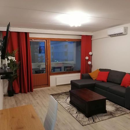 Keskustan Kaksio Parvekkeella, Ilmastoitu. Apartment Savonlinna Luaran gambar