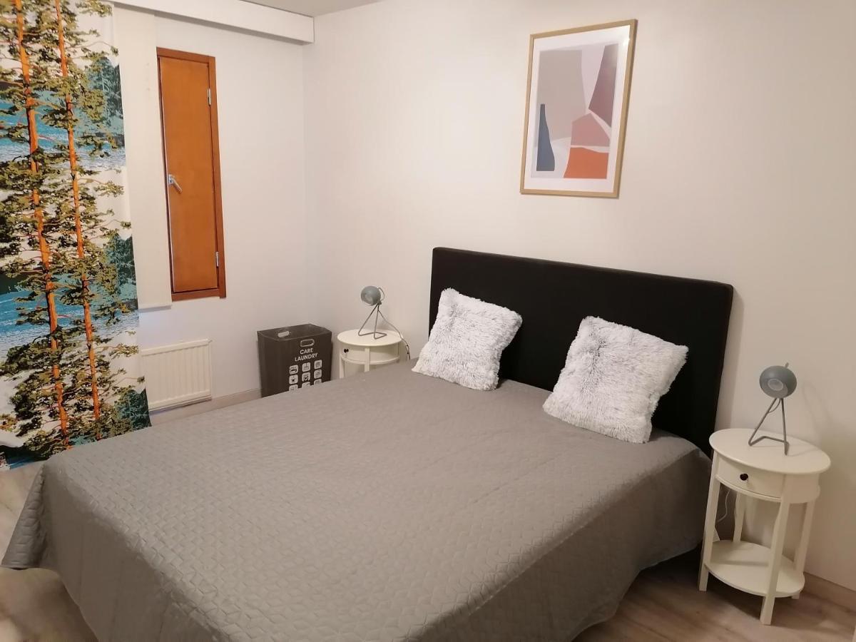 Keskustan Kaksio Parvekkeella, Ilmastoitu. Apartment Savonlinna Luaran gambar